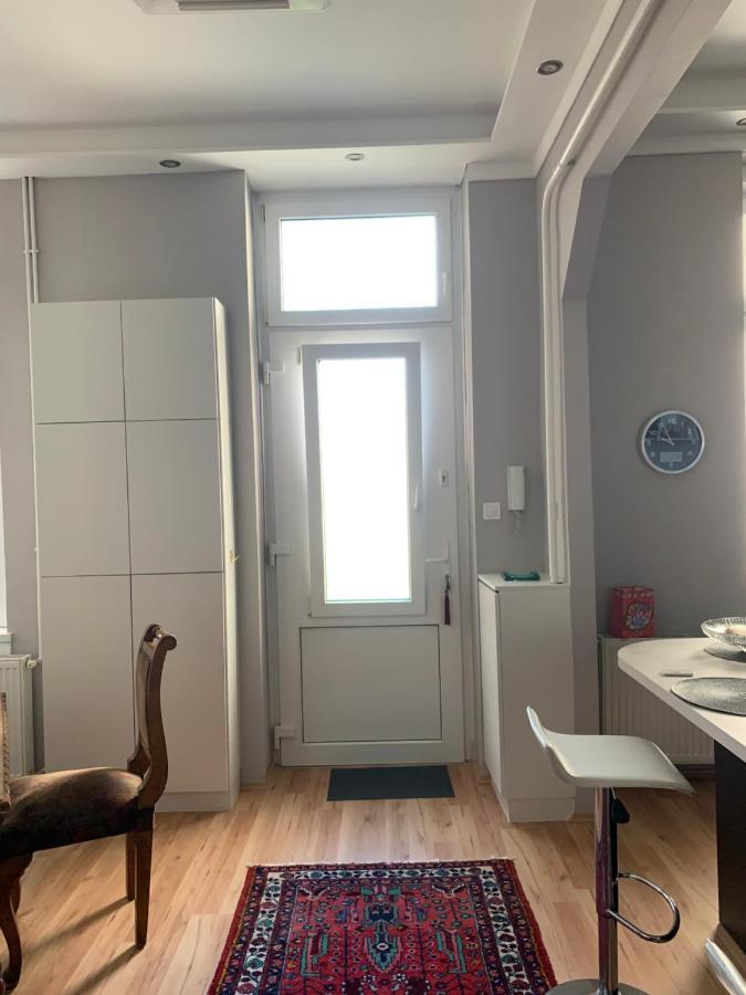 Appartamento Budapest, Graf Teleki Laszlo *